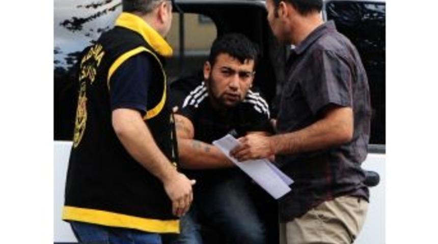 İyilik Yaptı Motosikletini Kaptırdı