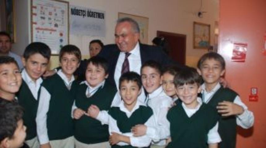 Başkan Tollu Yeni Eğitim-&ouml;ğretim Yılını Kutladı