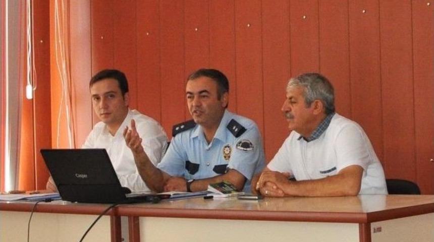 Sorgun&rsquo;da &Ouml;ğrenci Servi Şof&ouml;rlerine Trafik Semineri