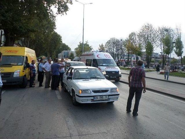 Milli Egemenlik Caddesinde Kaza: 1 Yaralı