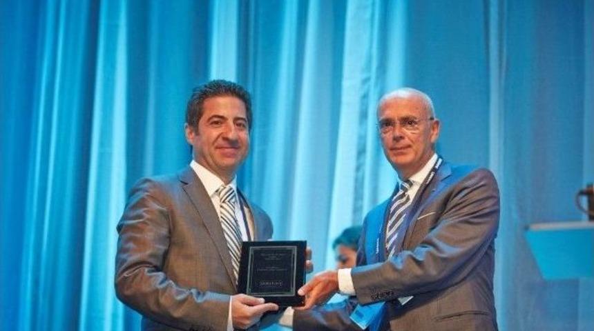 Do&ccedil;. Dr. Peykan T&uuml;rk&ccedil;&uuml;oğlu D&uuml;nya 2.&rsquo;si Oldu