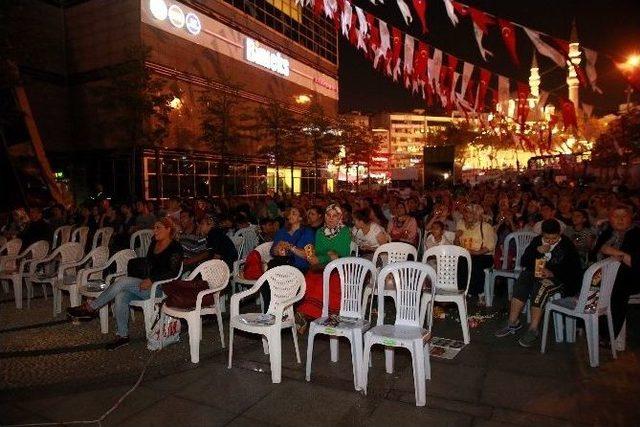 Açıkhavada ‘nostaljik’ Sinema Keyfi