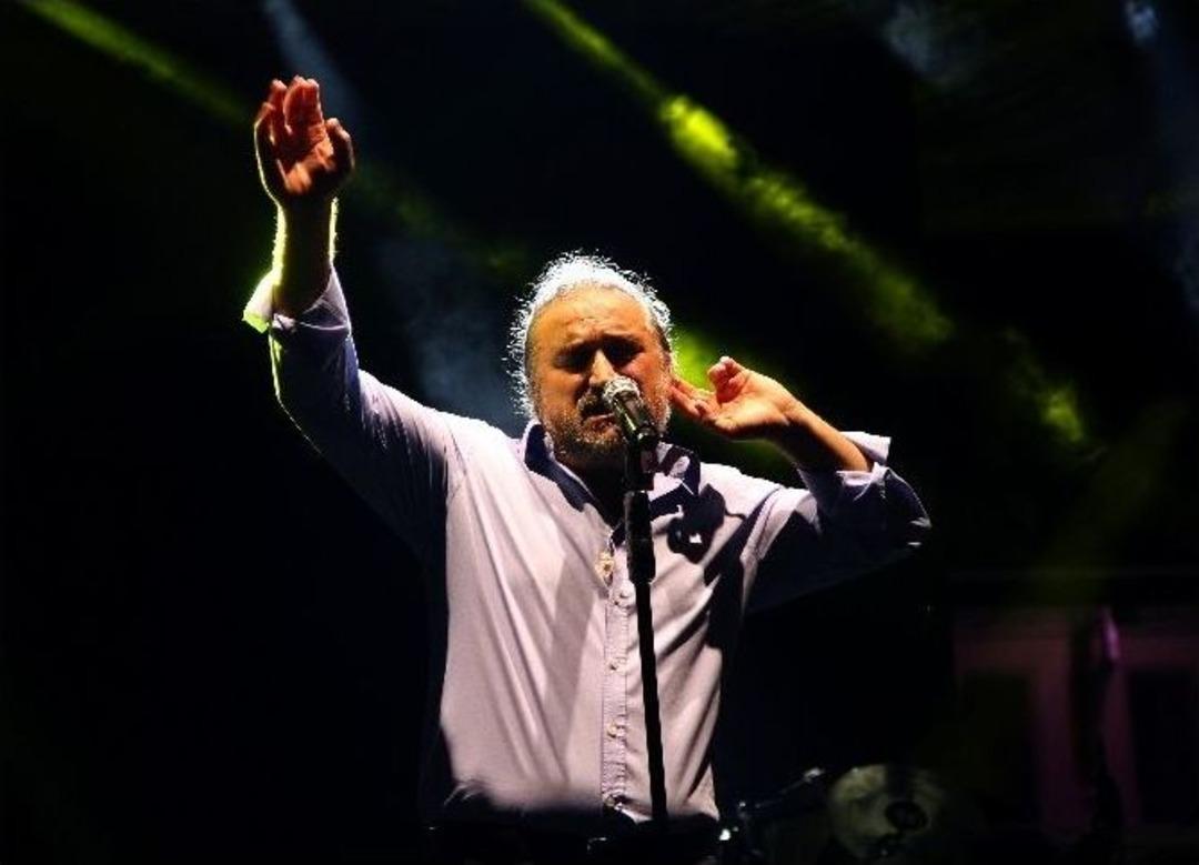 Altın Koza&rsquo;da &lsquo;kuzeyin Oğlu&rsquo;ndan Muhteşem Konser