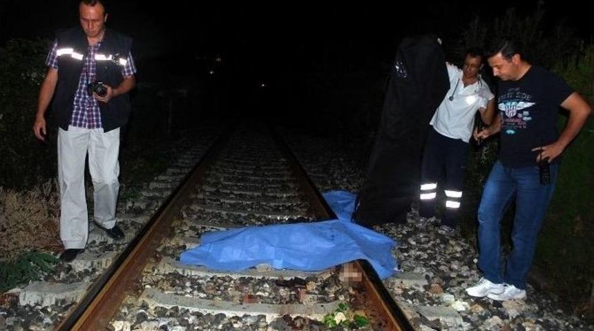 Yaşlı Kadın Trenin Altında Kalarak Can Verdi