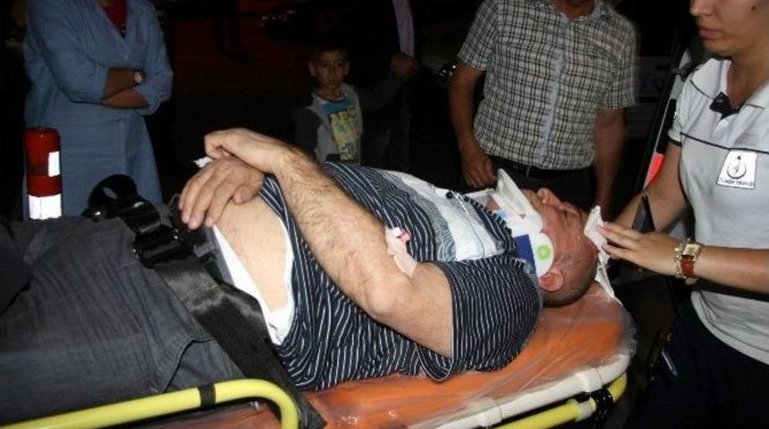 &lsquo;izmarit&rsquo; Kavgasında Emekli Polisi &Ouml;ld&uuml;resiye D&ouml;vd&uuml;ler