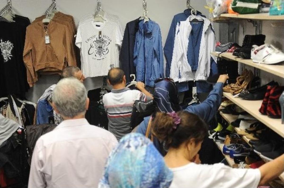 (&ouml;zel Haber) Havalimanı&rsquo;nda Unutulan Eşyalar Şaşırttı