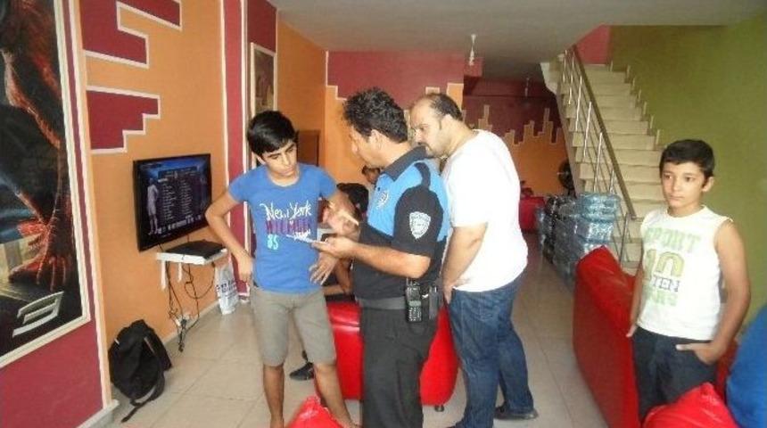 Silifke&rsquo;de İnternet Ve Oyun Salonları Denetleniyor