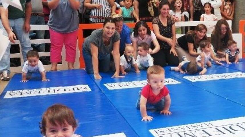 Optimum’da Bebekler Yarıştı, Anneler Terledi