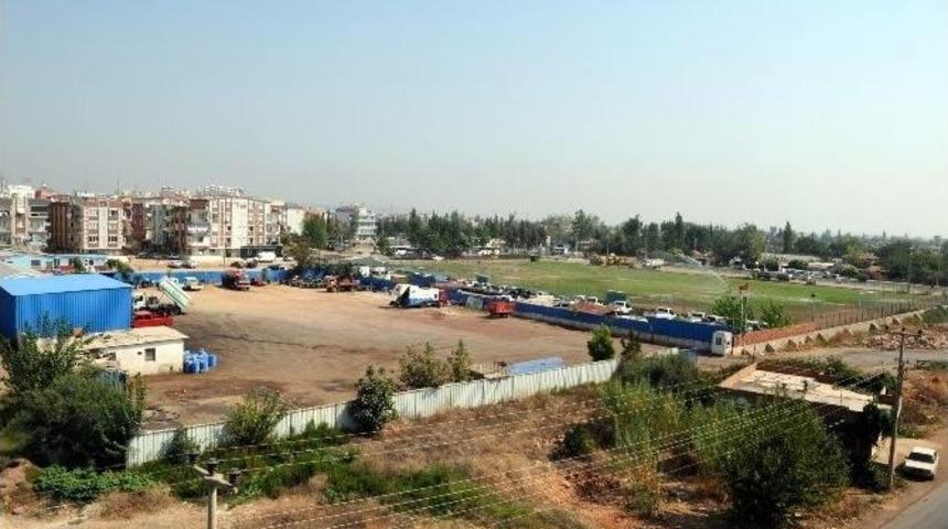 &Ccedil;&ouml;pten Modern Stada