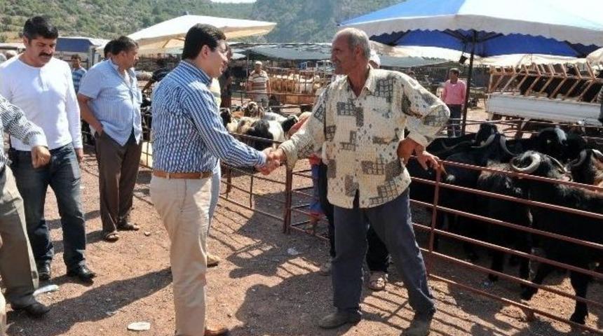 Kepez&rsquo;den Antalya&rsquo;ya Kurban Pazarı