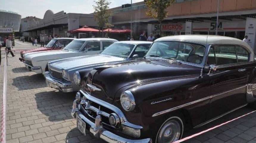 İneg&ouml;l&rsquo;de Klasik Araba Ş&ouml;leni