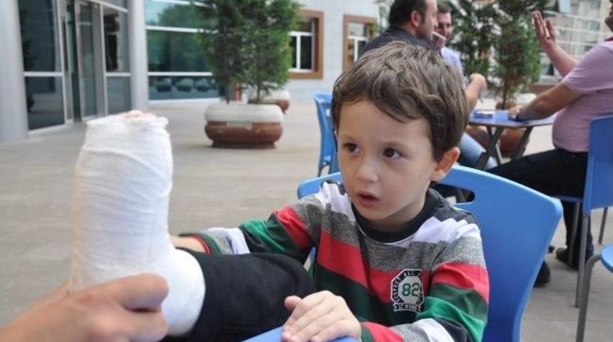 (özel Haber) Üzerine Kalorifer Peteği Düşen Minik Öğrenci Yaralandı