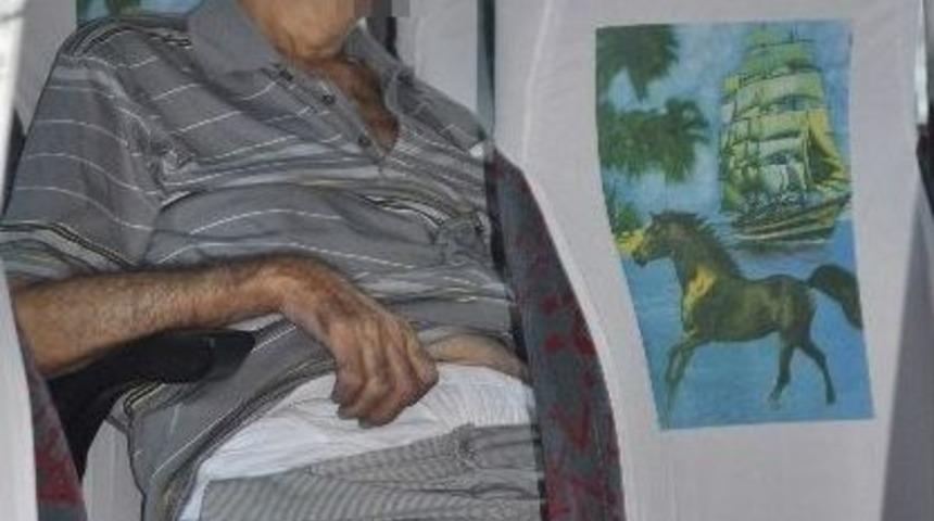 Emekli Polis Yolcu Otob&uuml;s&uuml;nde Hayatını Kaybetti