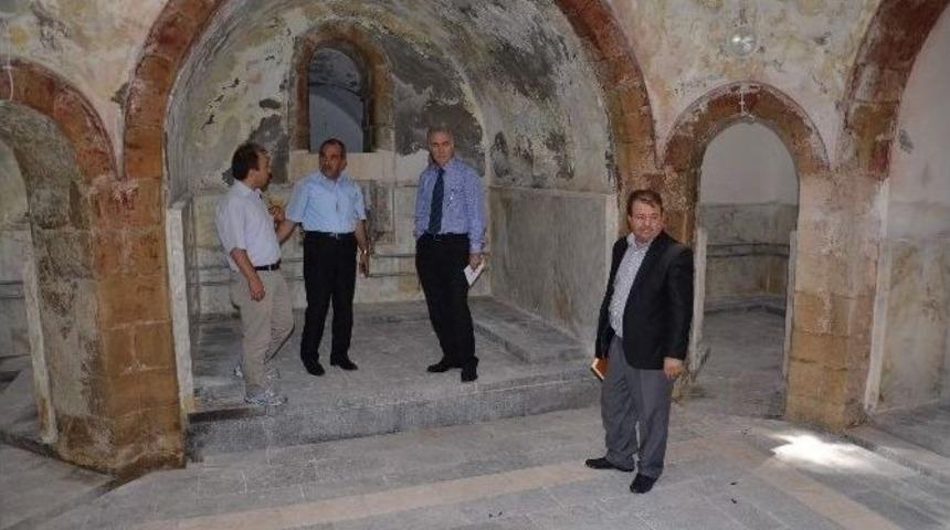 Tarihi Vakıf Eserleri İncelendi