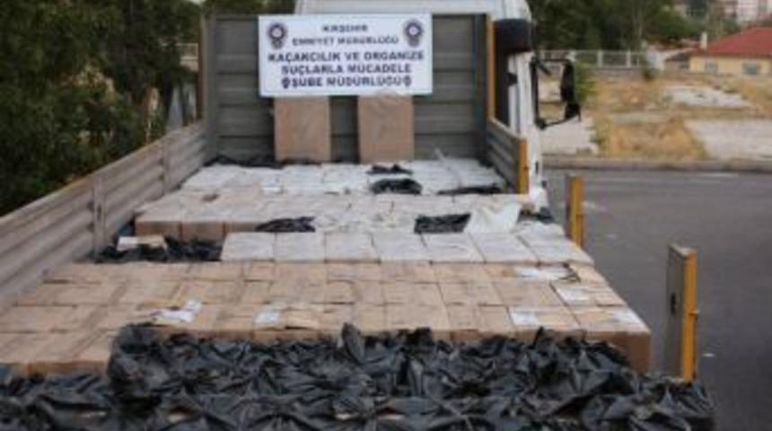 Kırşehir&rsquo;de 110 Bin Ka&ccedil;ak Sigaraya Polis Engeli