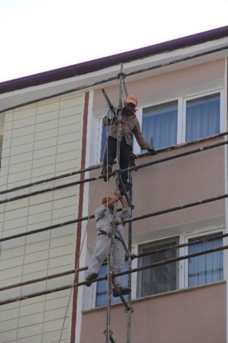 (özel Haber) Ölüme Meydan Okuyan İnşaat İşçileri G2