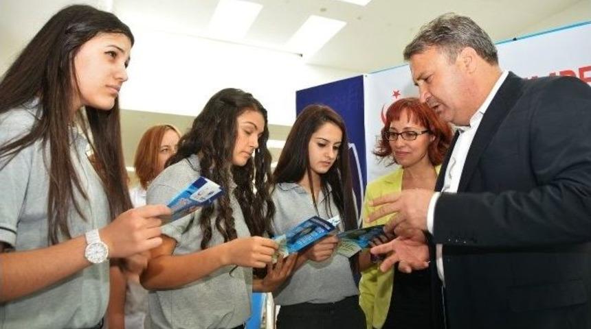 Başkan &Ccedil;er&ccedil;i, Gen&ccedil;lere Bonzai&rsquo;nin Zararlarını Anlattı
