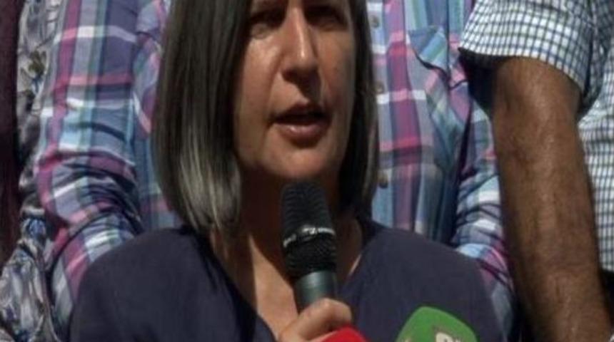 &rsquo;k&uuml;rt&ccedil;e Okul&rsquo;u M&uuml;hr&uuml;n&uuml; S&ouml;k&uuml;p Tekrar A&ccedil;tılar