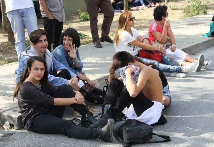 Lady Gaga Hayranları İtü’ye Akın Etti G1