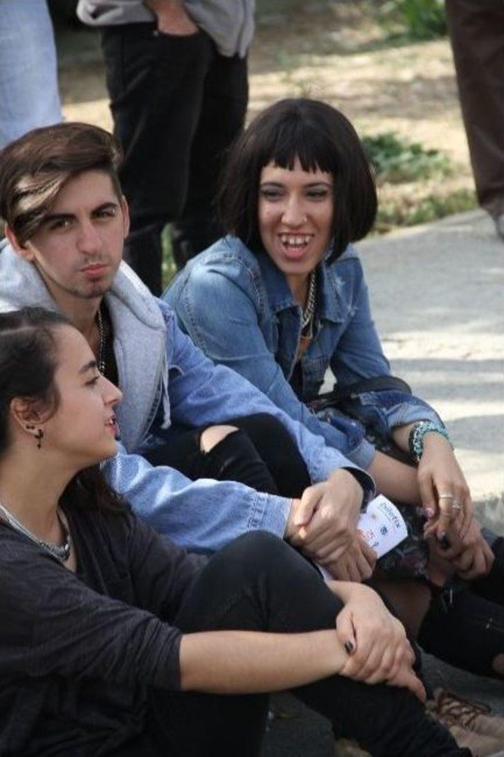 Lady Gaga Hayranları İtü’ye Akın Etti G2