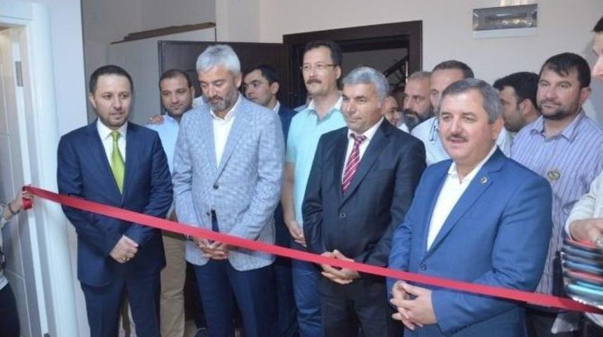 Eski Başkan Yardımcısı Y&uuml;cetepe, Mimarlık Ofisi A&ccedil;tı