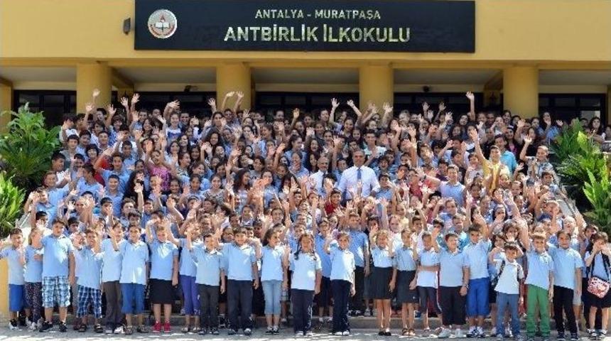 Başkan Uysal&rsquo;dan Okullara Spor Salonu M&uuml;jdesi