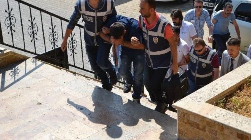 Bilecik&rsquo;te Yakalanan Şahıs, K&uuml;tahya&rsquo;da Da Dolandırıcılık Olaylarına Karışmış