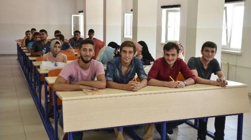 Sinop İlahiyat Fak&uuml;ltesi&rsquo;nde Oryantasyon Toplantısı