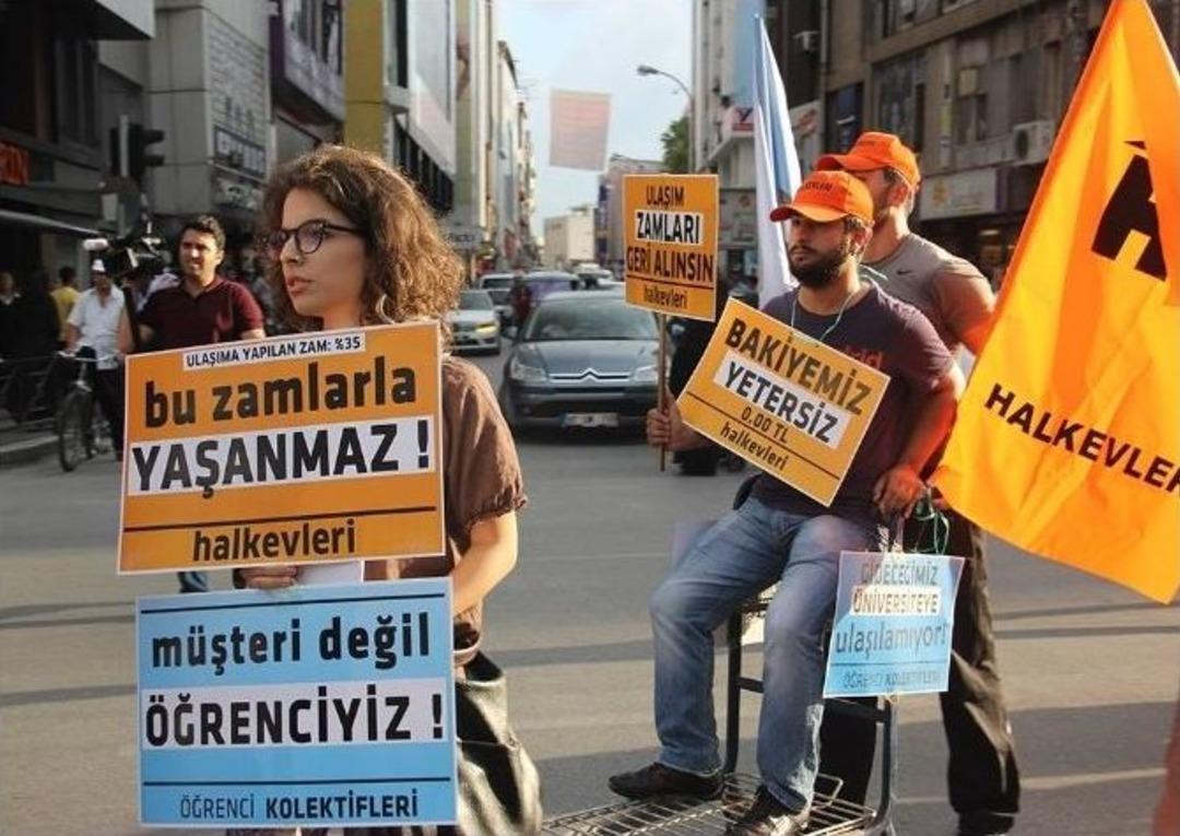 Ulaşım Zammına Alışveriş Arabalı Protesto
