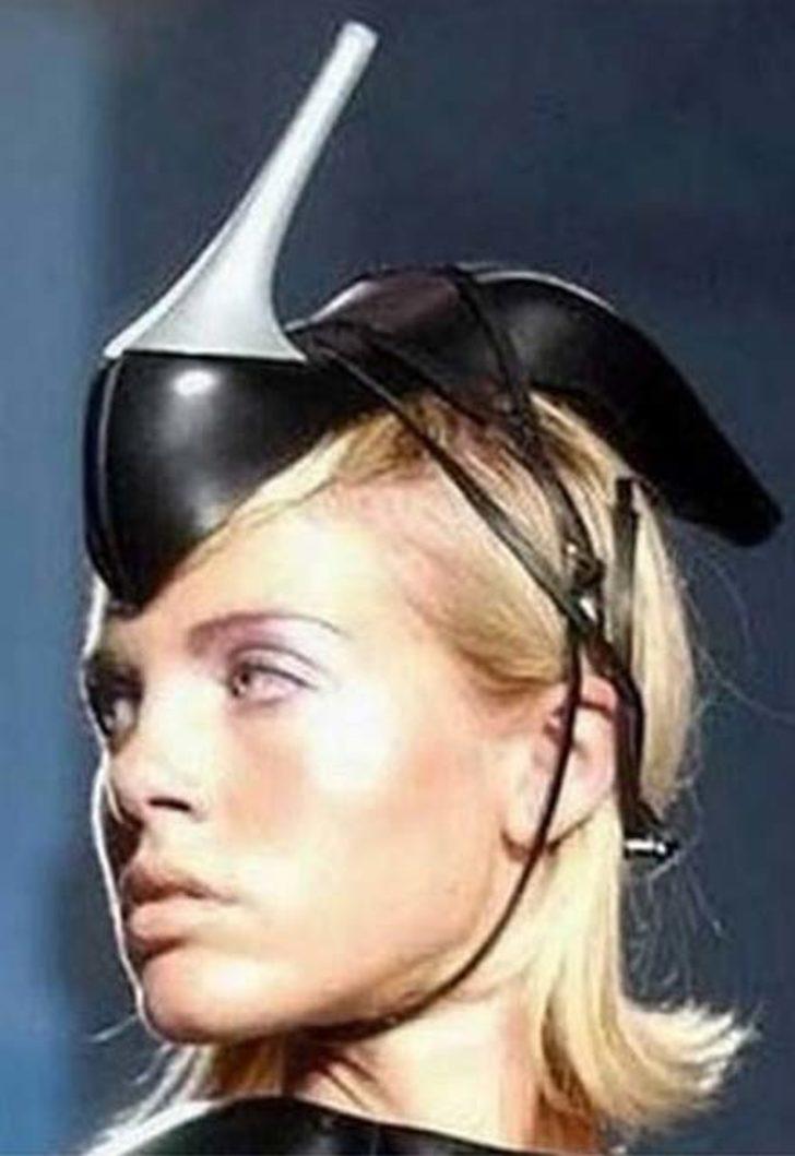 Bu nasıl moda? Bakan bir daha baktı! G3