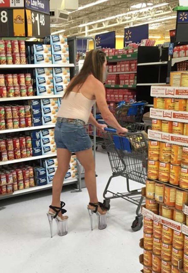 Bu nasıl moda? Bakan bir daha baktı! G4