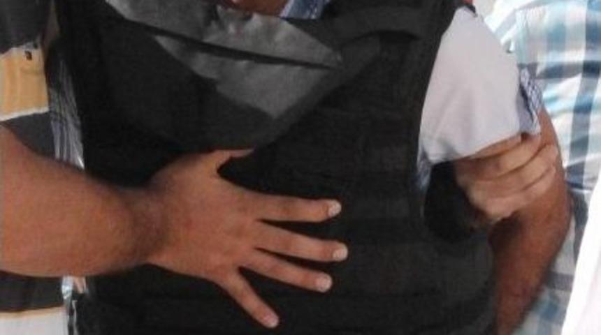 Hayatı İ&ccedil;in Taktığı &rsquo;kask&rsquo; İle &Ouml;ld&uuml;r&uuml;ld&uuml;