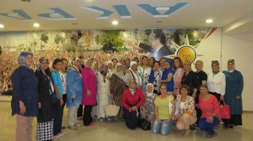 Ak Parti Kadın Kollarından &rsquo;&uuml;yemi Tanıyorum&rsquo; Etkinliği