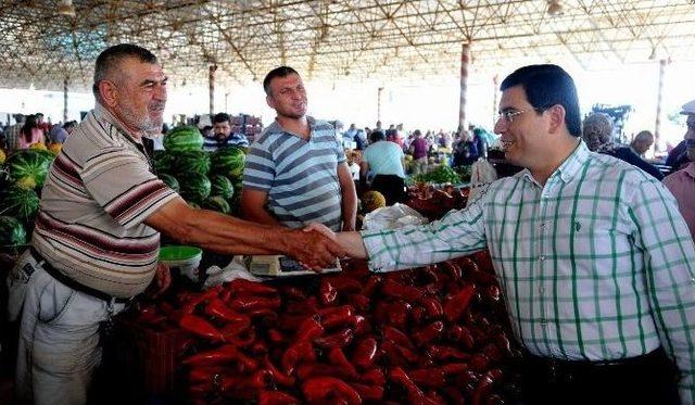 Başkan Tütüncü Semt Pazarları Ziyaretlerine Devam Ediyor