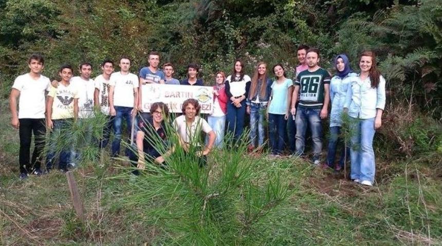 İyilik Ağacı Projesi Kapsamında Fidanlara Bakım Yapıldı