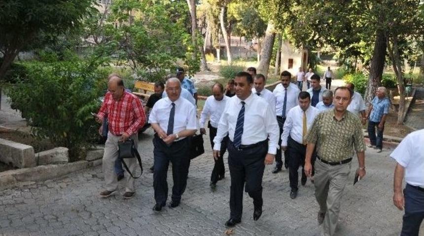 Mersin B&uuml;y&uuml;kşehir Belediyesi İle Tarsus Belediyesi El Ele Verdi