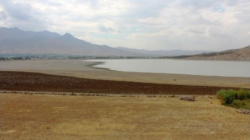 Van&rsquo;da Susuzluk Sinyalleri