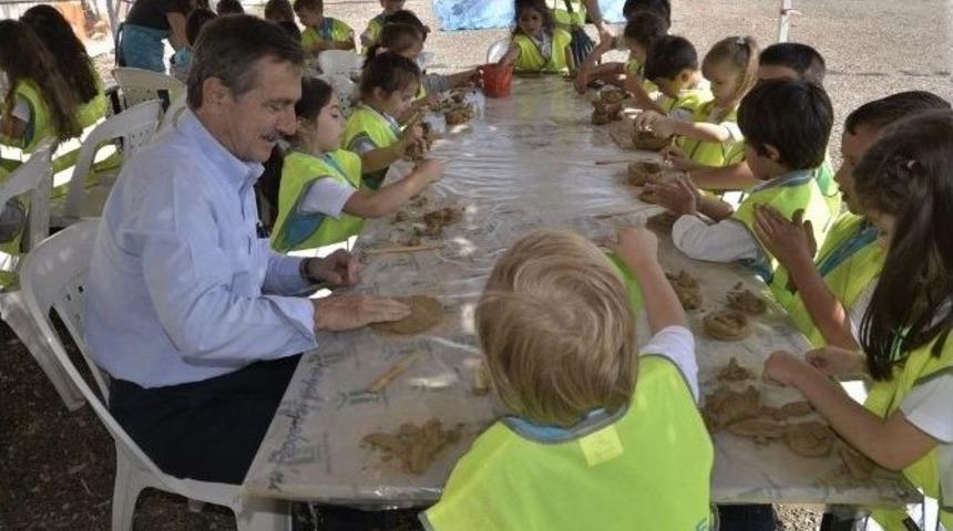 Geleceğin Minik Seramik&ccedil;ileri Pişmiş Toprakta