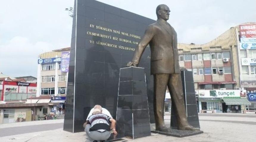 Tahrip Edilen Atat&uuml;rk Anıtı Onarıldı