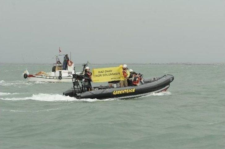 Greenpeace Gemisi Karabiga’da G2