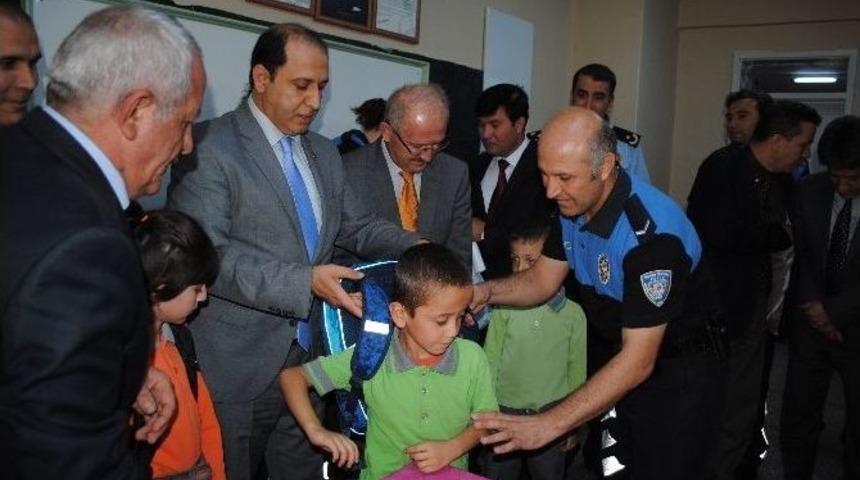 Amasya Polisinden Eğitime Destek