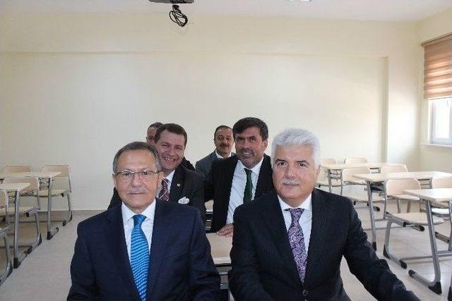 Kepsut Yabancı Diller Yüksekokulu Tören İle Açıldı 2