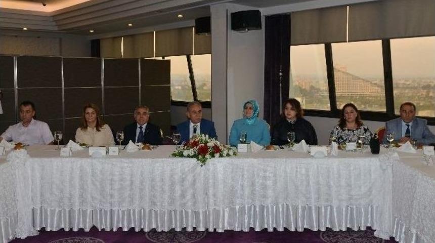 Vali B&uuml;y&uuml;k&rsquo;ten Veda Yemeği