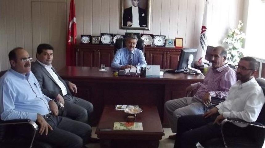 M&uuml;siad Y&ouml;netiminden Vergi Dairesi Başkanı Yunus Poyraz&rsquo;a Ziyaret