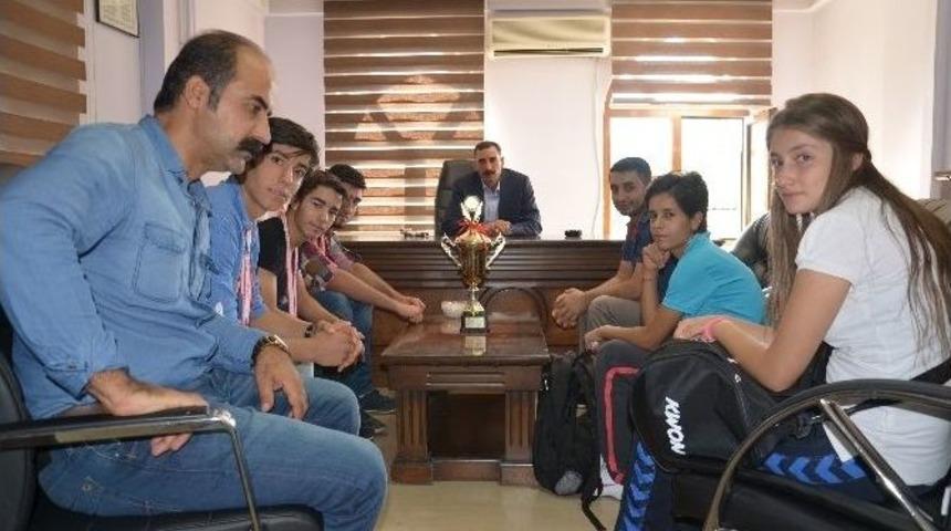 Sur Belediyesi’nden Sporculara Destek