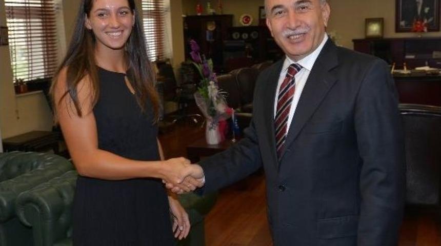 Şampiyon Milli Tenis&ccedil;i Adana&rsquo;da