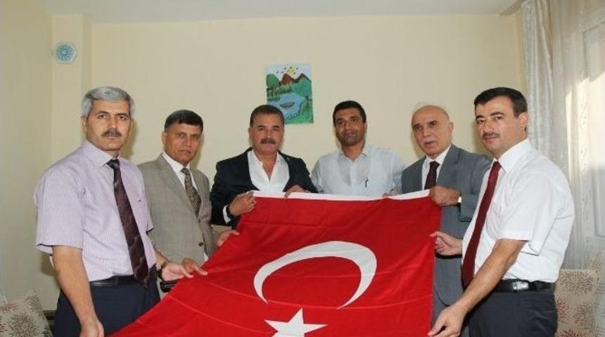 Başkan Tuna&rsquo;dan, Gazi&rsquo;ye Anlamlı Ziyaret