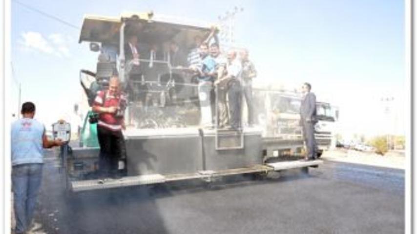 Obuz-Alayaprak-Serince Grup K&ouml;y Yolu Asfalt T&ouml;reni