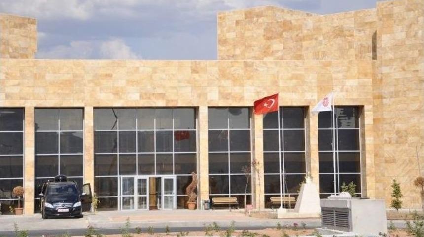 Camiyi Diyanet, Cemevini Hayırseverler Yapacak