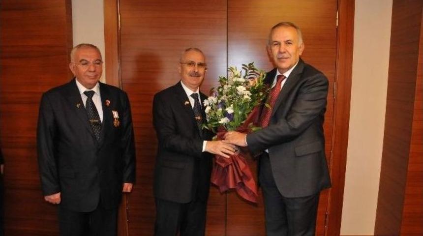 Gaziantepli Gaziler Vali Ata&rsquo;yı Ziyaret Etti